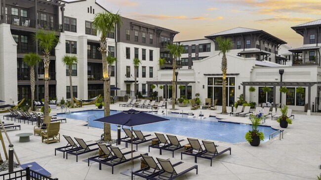 Atlantic Nowell Creek, Daniel Island, SC 29492 - photo 4