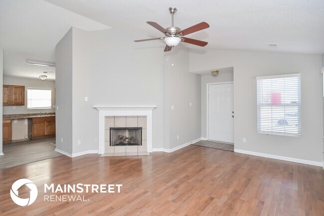 4734 Waterfront Oak Dr, Memphis, TN 38128 - photo 6