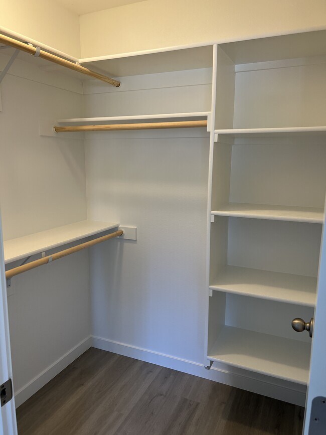 Owners Suite walkin closet