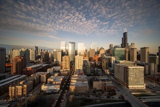 730 W Couch Place, Chicago, IL 60661