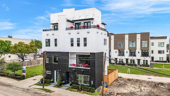 3 N Saint Charles St unit A, Houston, TX 77003 - photo 3