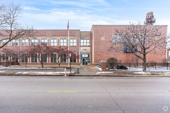 Locke J Elementary School has over 1200 students enrolled.