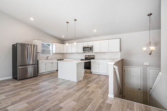 1229 Lucas Ct, Huntington, IN 46750 - photo 4