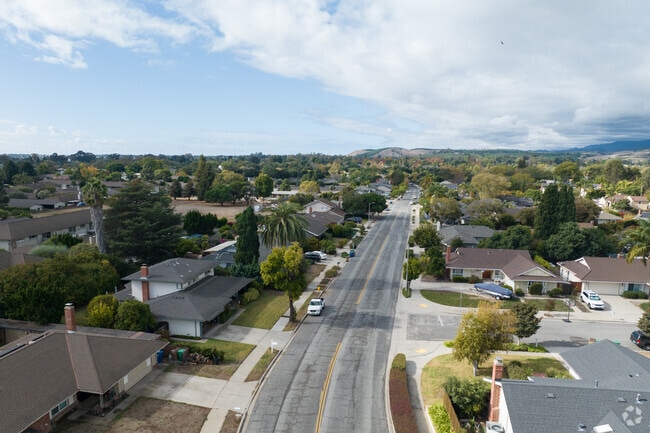 Aerial of neighborhood street in Goleta.