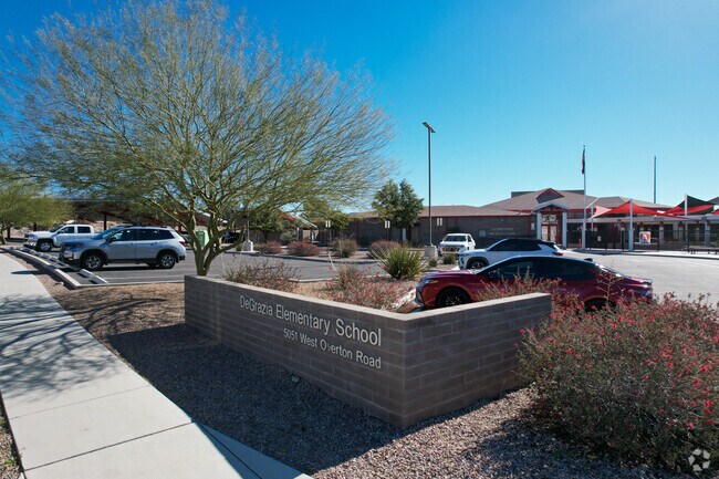 DeGrazia Elementary School serves over 400 students.