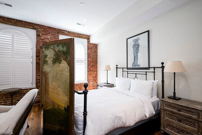 1737 Connecticut Ave NW unit ID1011178P, Washington, DC 20009 - photo 6