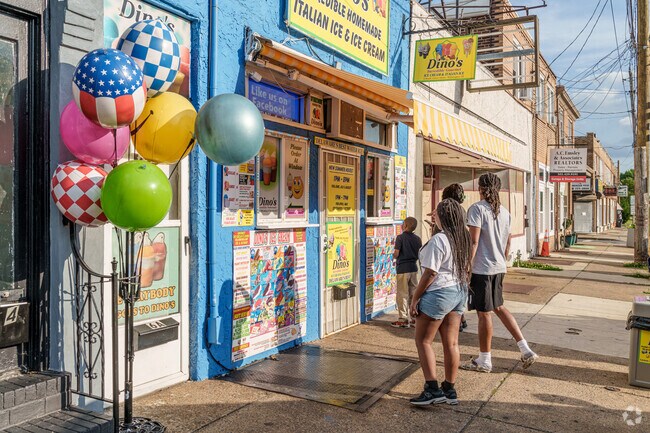 Dino's Ice Cream on Union St provides a welcome respite from the summer heat.