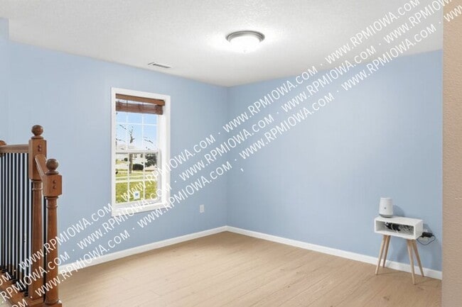 9140 Greenspire Dr, West Des Moines, IA 50266 - photo 2