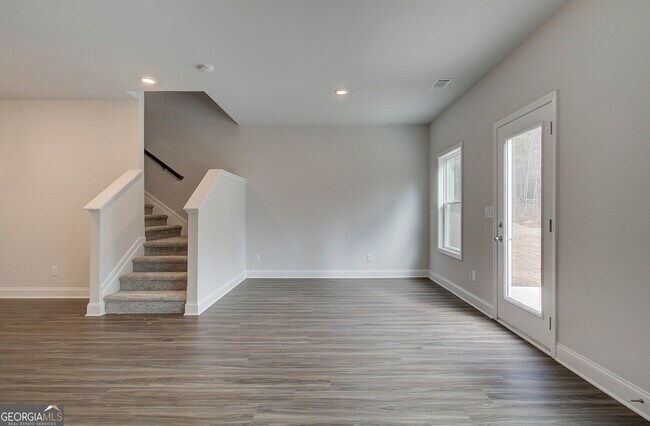 77 Avian Way, Auburn, GA 30011 - photo 7