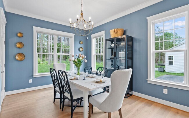 9381 Crestview Ridge Dr, Bristow, VA 20136 - photo 7