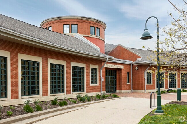 Heart of Chicago has a great field house at Harrison Park.