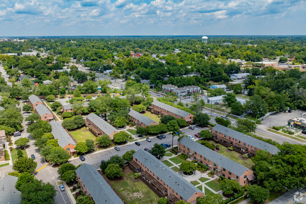 NH_LakeForest_ 549736_p2_v1_al_091124