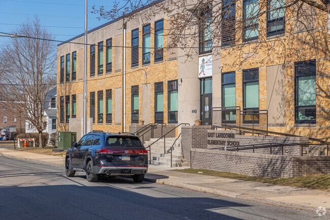 East Lansdowne Elementary School teaches students K-5.