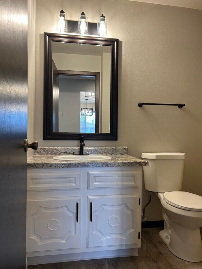 2125 Camelot Court, Appleton, WI 54915 - photo 7