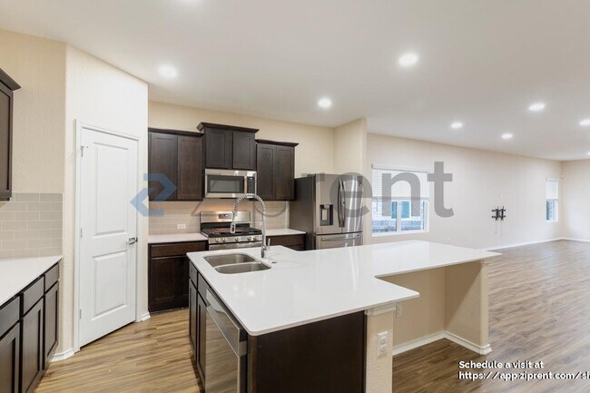 1528 Brueggerhoff Rd, Leander, TX 78641 - photo 6