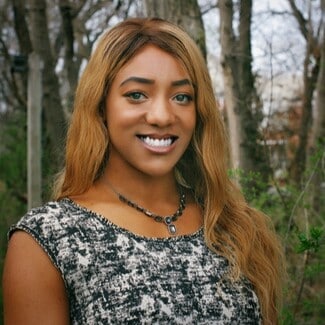 Alyxis Bowens