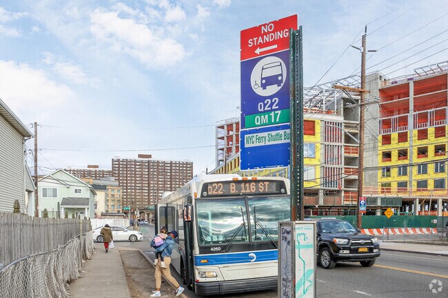 Edgemere connects with the QM22 and the QM17 Bus.