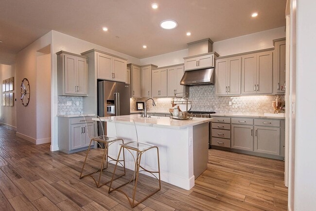 8463 Wattle Way, Fair Oaks, CA 95628 - photo 2