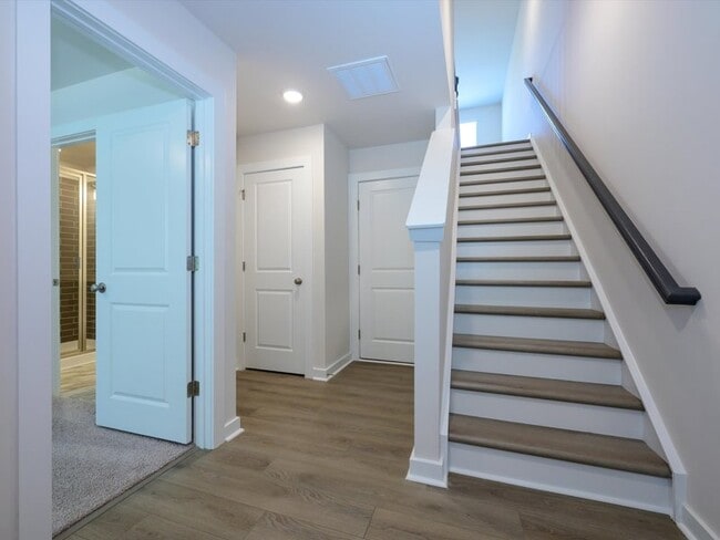 1112 Bismuth Ln, Charlotte, NC 28211 - photo 2