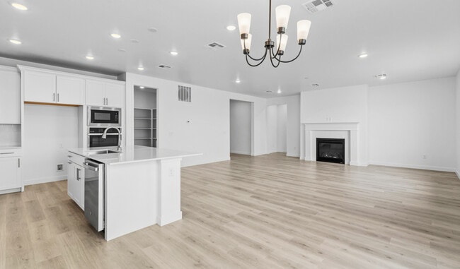 1570 S 4040 W, Hurricane, UT 84737 - photo 4