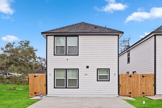 8211 Bigwood St, Houston, TX 77078