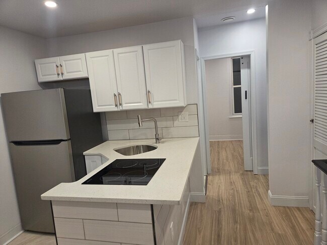 3408 Goodman St unit A, Philadelphia, PA 19140 - photo 6