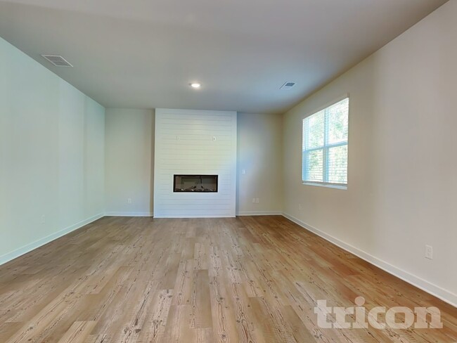 5254 Mulberry Crk Way, Flowery Branch, GA 30542 - photo 2