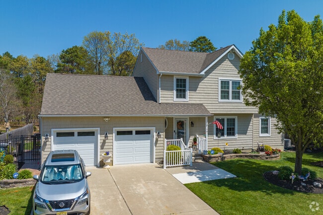 Well-maintained Colonial homes are popular in Pine Hill.