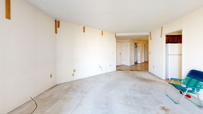 Harmon Cove Tower unit 2234, Secaucus, NJ 07094 - photo 2