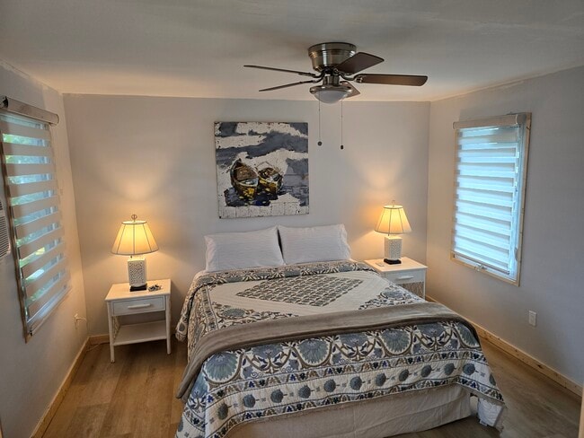 110 Freesia St unit Redfish Room Unit 6, Everglades City, FL 34139 - photo 2