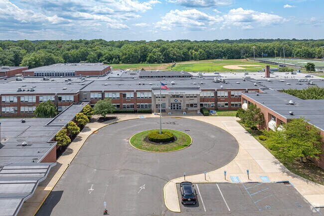 Howell High School offers 100+ activities and strong academics in East Howell’s top-rated district.