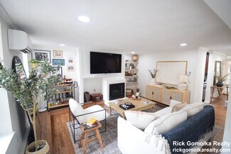 249 W Newton St Unit 1, Boston, MA 02116