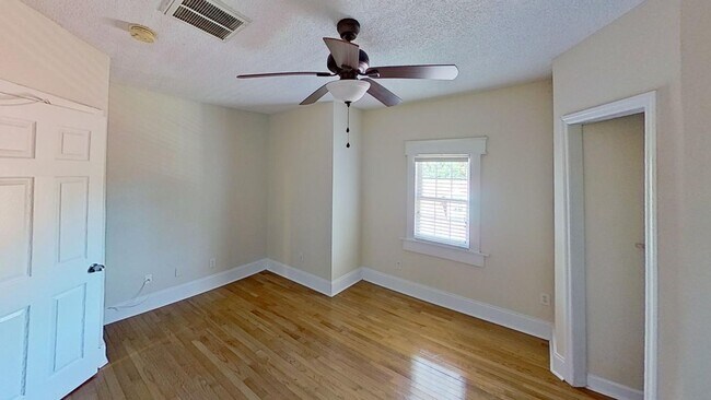 55 Bull St unit B, Charleston, SC 29401 - photo 4