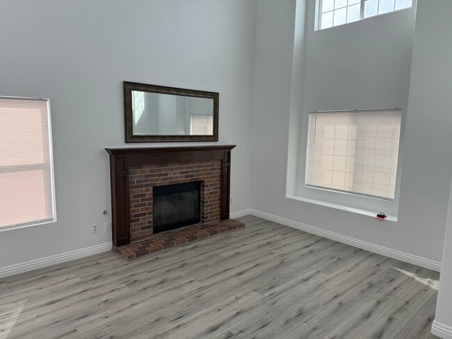 1711 E 68th St, Long Beach, CA 90805 - photo 3