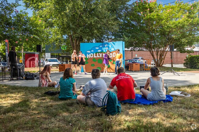 The local theater dance and theater company puts on free shows in the park in Raleigh Court.