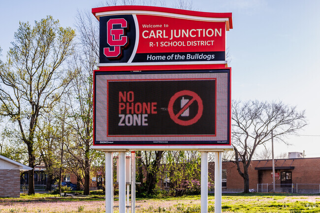Carl Junction High School is part of the Carl Junction R-1 School District.
