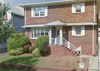 285 Livingston Ave Unit Twofamily, Lyndhurst, NJ 07071