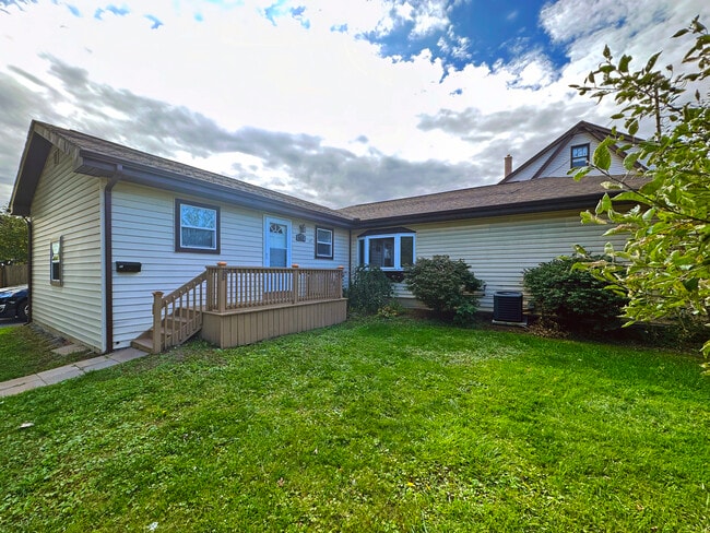 Front Entrance - Bradford St & Harlem Rd