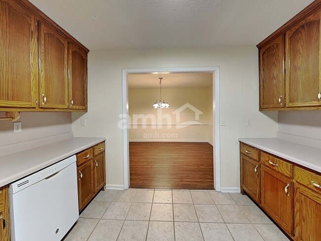 241 Fairbrook Ln, Stockbridge, GA 30281 - photo 4