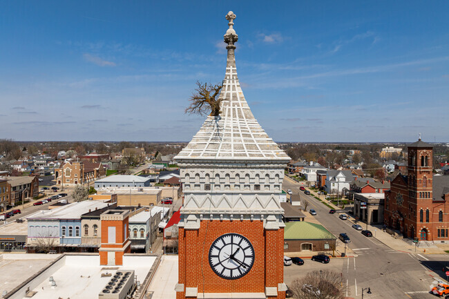 Greensburg’s visual centerpiece is its clocktower — and the mulberry tree growing out of it. The strange sight made the city an unlikely tourist destination along Interstate 74, about halfway between Indianapolis and Cincinnati.