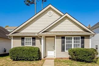 1315 Braveheart Ln, Charlotte, NC 28216