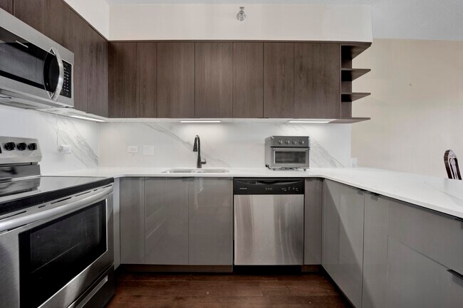 The Residences at River East unit 2405, Chicago, IL 60611 - photo 5