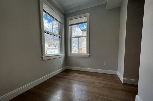 47 Englewood Ave unit 1, Boston, MA 02135 - photo 6