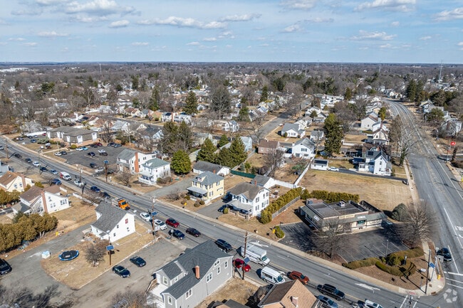 Although it can be overlooked due to larger nearby cities, Mercerville residents know that their quiet hamlet is well worth a glance.