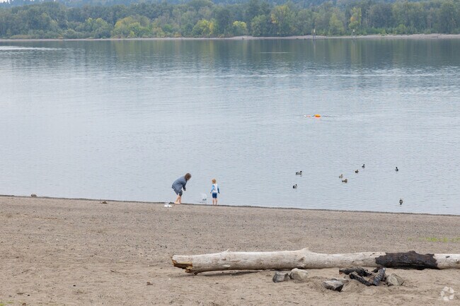 Residents enjoy access to the Columbia River in Bridgeton.