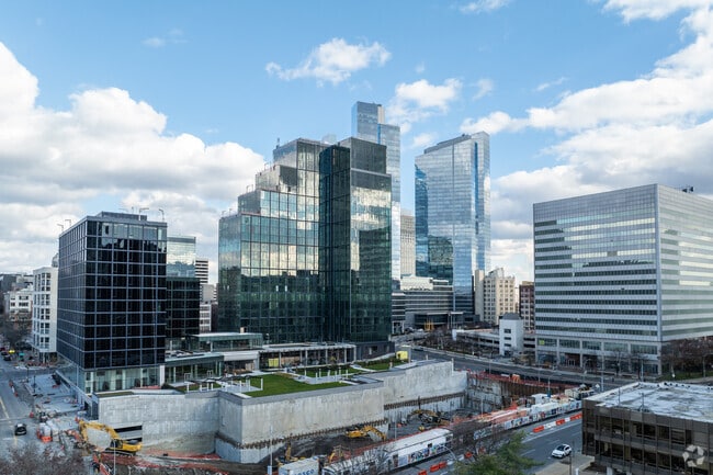 White Plains is home to many large corporations and is only 20 minutes from New York City.