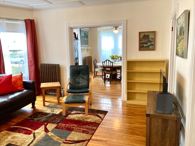 123 Glenwood Ave unit 123GlenwoodAve., Portland, ME 04103 - photo 3