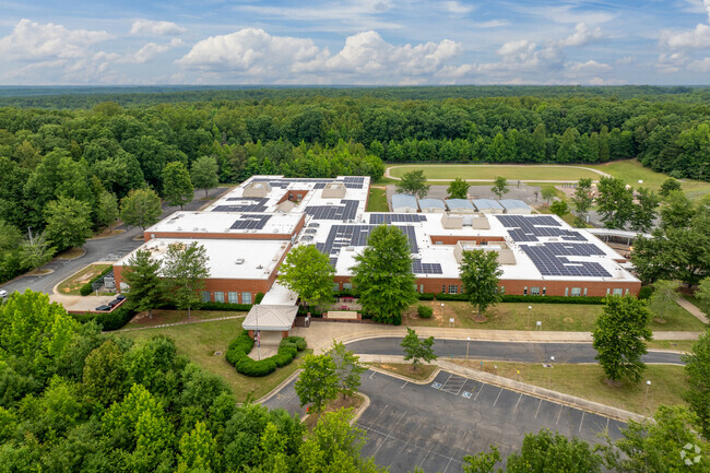 An aerial view of Pocahontas Elementary School.