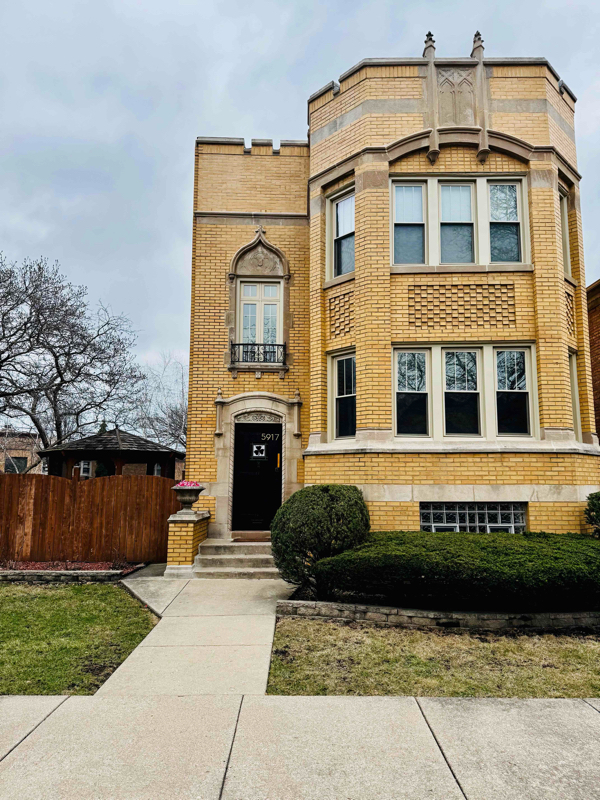 5917 N Virginia Ave Unit 1, Chicago, IL 60659