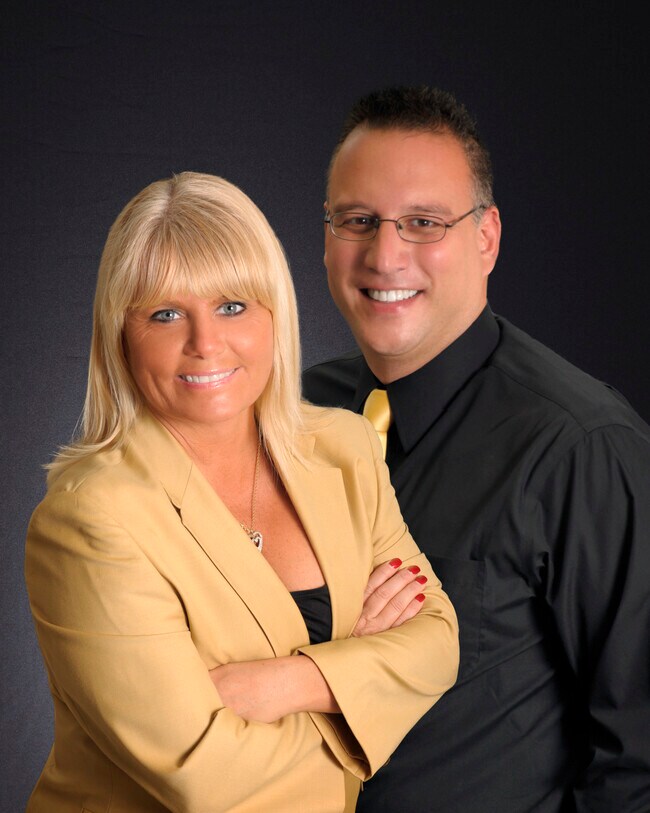 Agent Photo